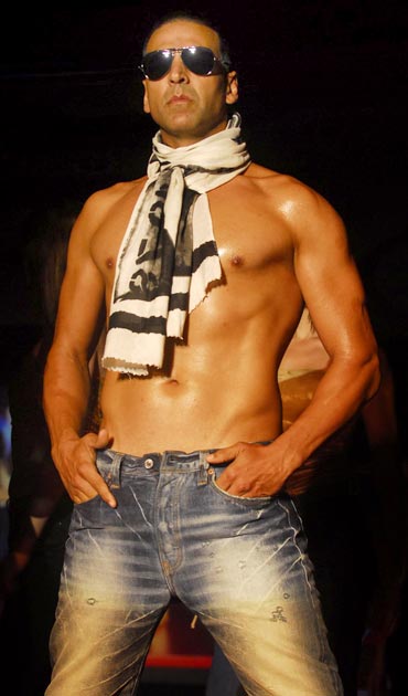 Akshay Kumar body