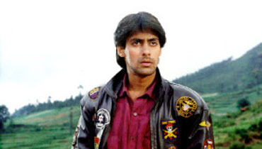 Salman dressing style Maine Pyaar Kiya